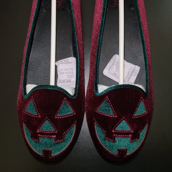 Strangecvlt Red Lydia Velvet Jack O’ Lantern Flats - Picture 5 of 13